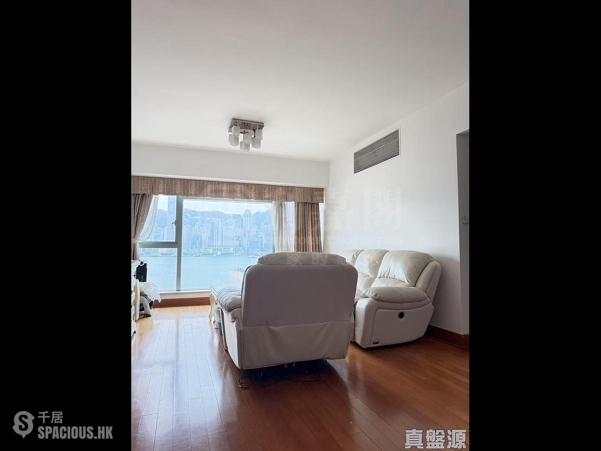 West Kowloon - The Harbourside 01