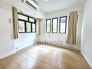 Happy Valley - Garwin Court 03