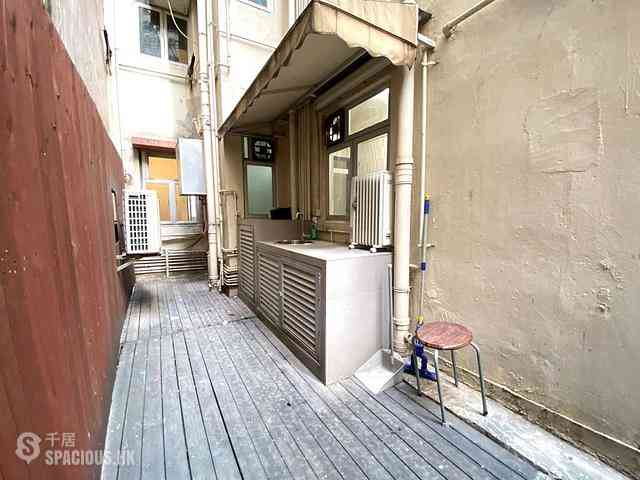 Sheung Wan - Shing Wan Building 07