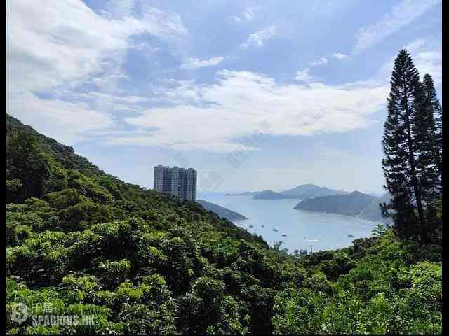 Repulse Bay - Sea Cliff Mansions 01