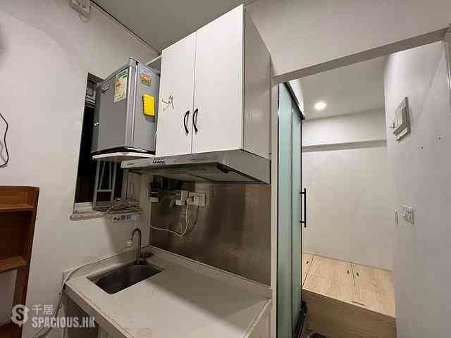 Mong Kok - Kingland Apartments 02