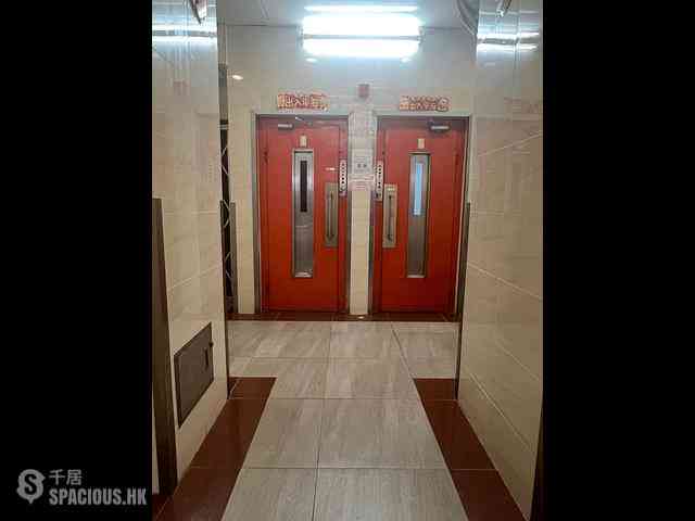 Quarry Bay - Yuen Tung Building 09