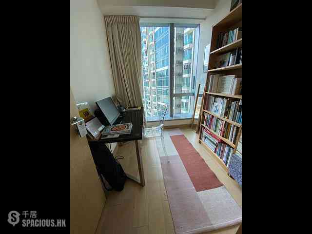 Tseung Kwan O - The Parkside Block 3 02