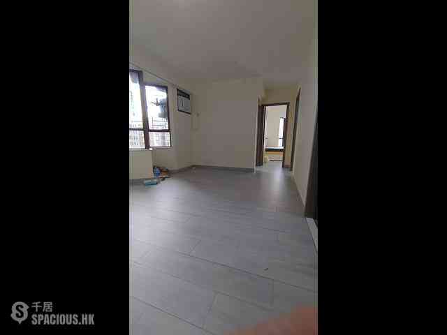 Sai Ying Pun - Kwong Fung Terrace 01