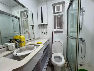 Happy Valley - Shan Kwong Towers Block 2 09