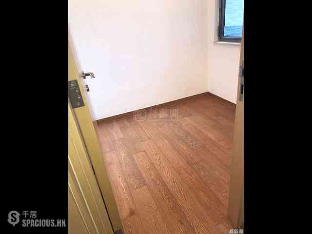 Tseung Kwan O - The Papillons Block 7 02