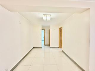 Wan Chai - Phoenix Court Block 4 02