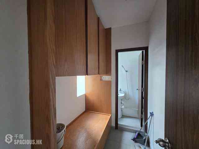 Repulse Bay - Grosvenor Place 04