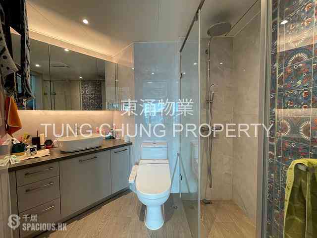 Tung Chung - Caribbean Coast Phase 1 Monterey Cove Tower 5 09