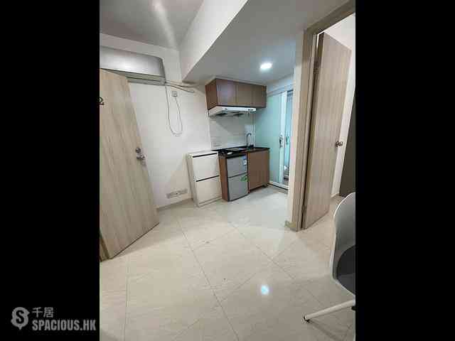 Kennedy Town - Tai Tak Mansion 01