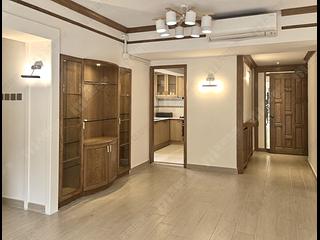 Mid Levels West - Realty Gardens 08