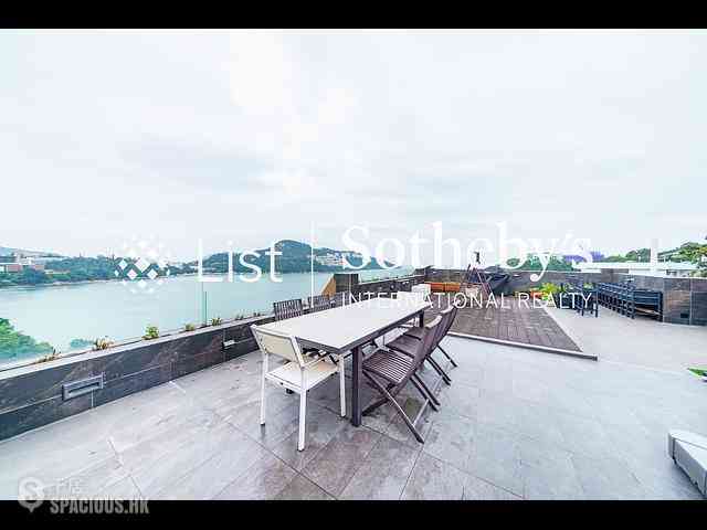 Chung Hom Kok - Cypresswaver Villas 01