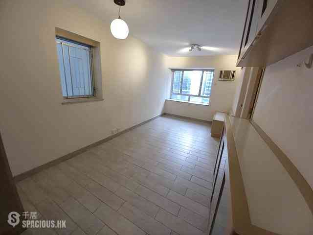 Quarry Bay - Westlands Court Ngar Lan Mansion 03