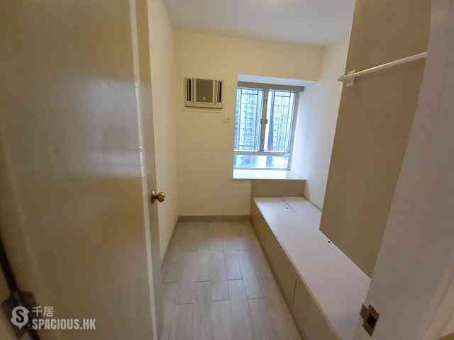 Quarry Bay - Westlands Court Ngar Lan Mansion 07