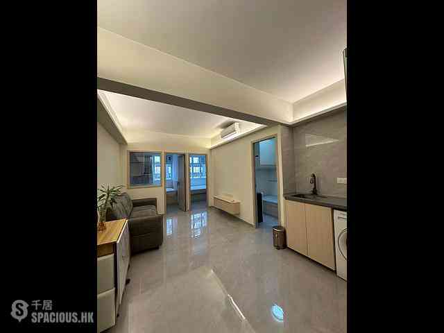 Wan Chai - King Tao Building 06