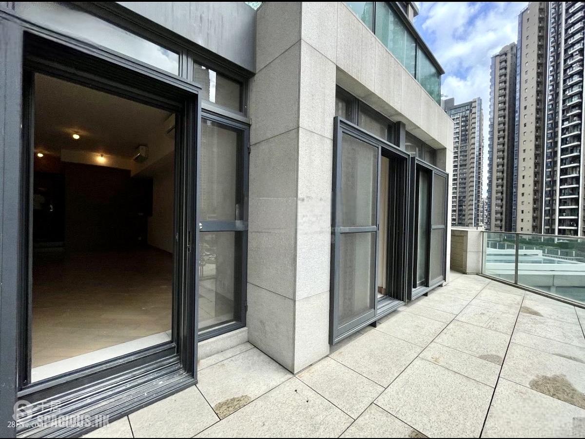 Tseung Kwan O - The Wings II Block 1A 01