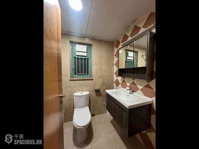 Tiu Keng Leng - Ocean Shores Phase 1 Block 6 06