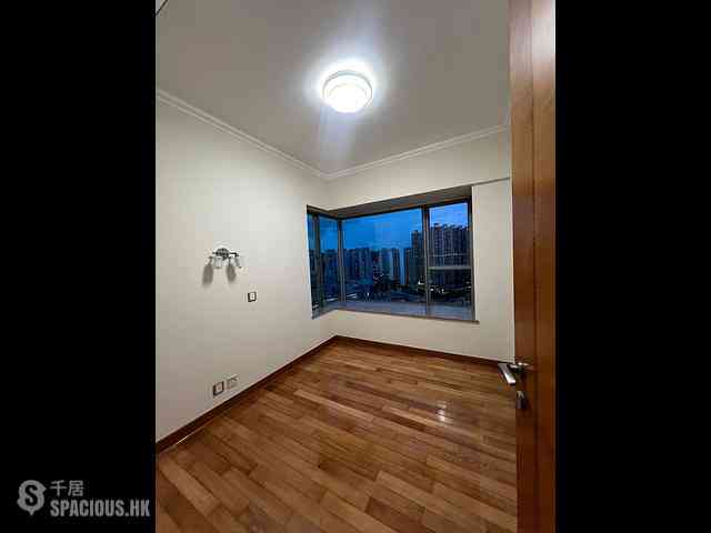 Tiu Keng Leng - Ocean Shores Phase 3 Block 11 04