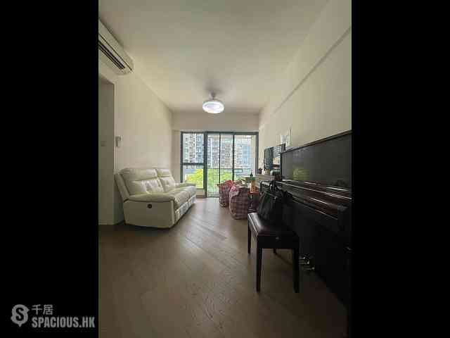 Tseung Kwan O - The Wings Ocean Wings Block 8 04