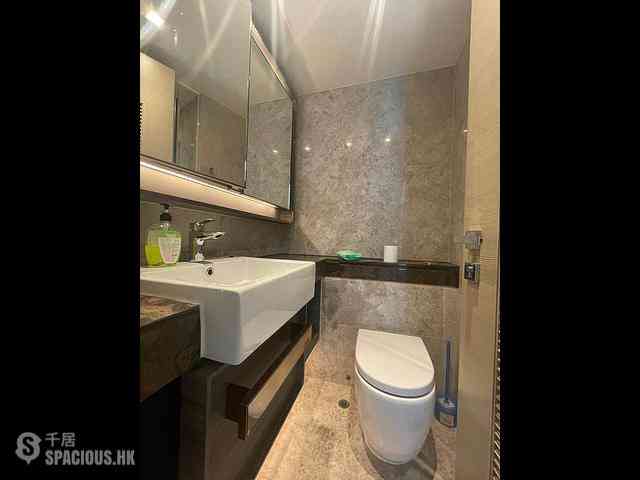 Tseung Kwan O - The Wings Ocean Wings Block 8 08