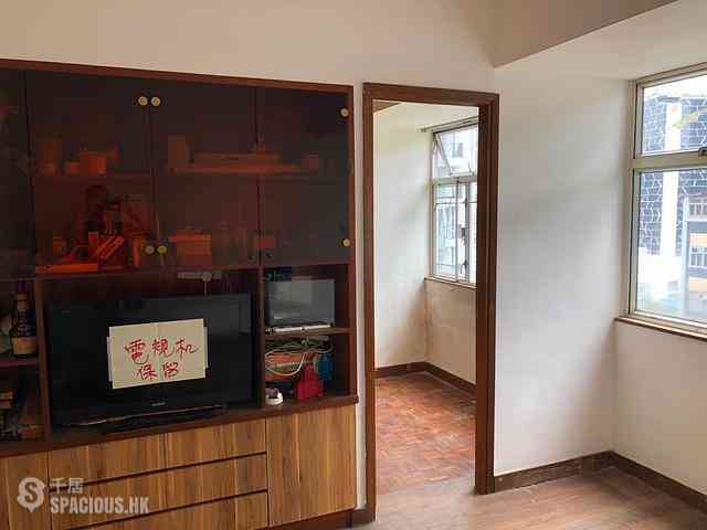 Wan Chai - Wing Shing Building 04