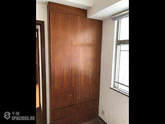 Wan Chai - Wing Shing Building 08