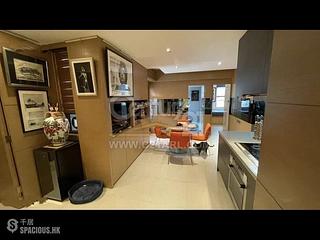 Sai Ying Pun - Golden Phoenix Court 05