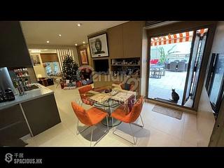 Sai Ying Pun - Golden Phoenix Court 04