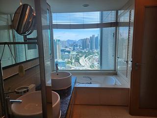 大角咀 - 君滙港 05