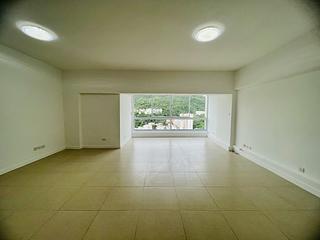 Stubbs Road - Bellevue Court 02