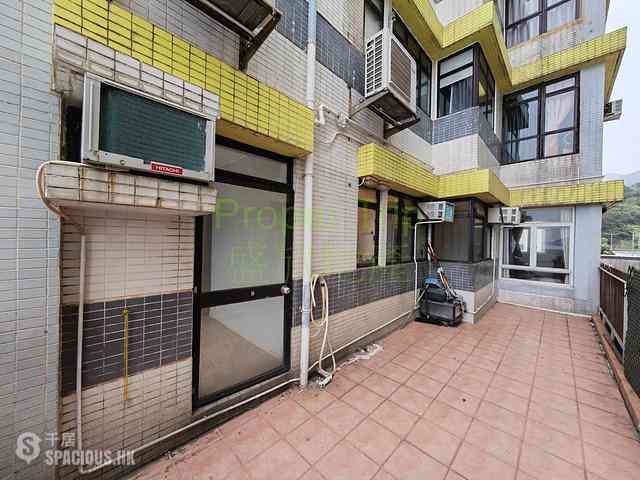Mui Wo - Scenic Crest Block 2 04