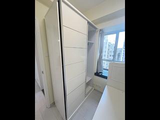 Mid Levels Central - Windsor Court 03