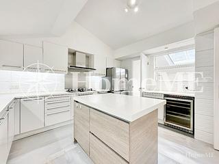 The Peak - Strawberry Hill 17