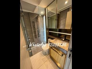 Sai Ying Pun - King's Hill 06