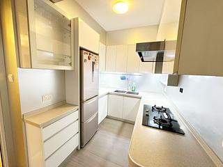 Mid Levels Central - Merry Court 10