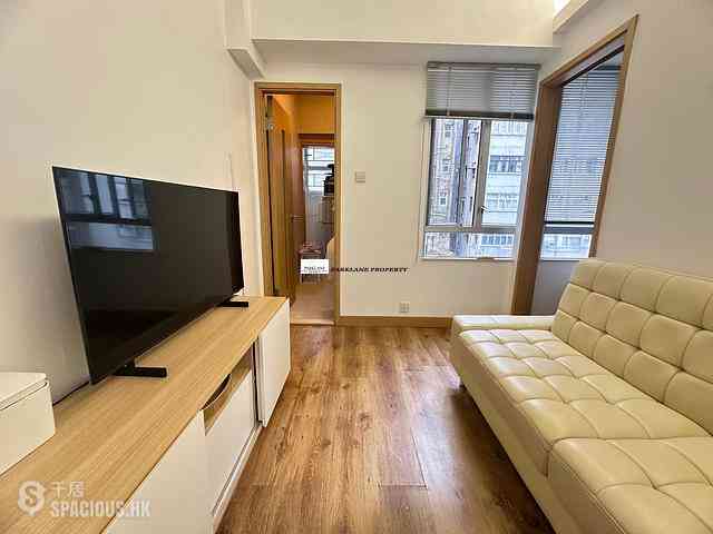 Happy Valley - Cheerful Court 06