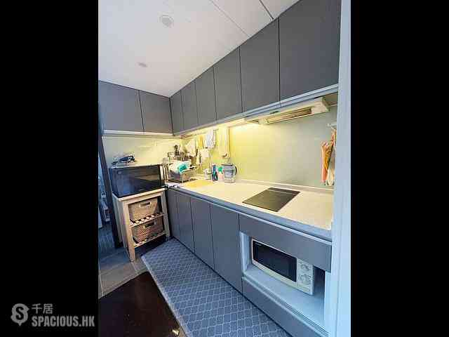 Shek Tong Tsui - 89-91, Hill Road 03