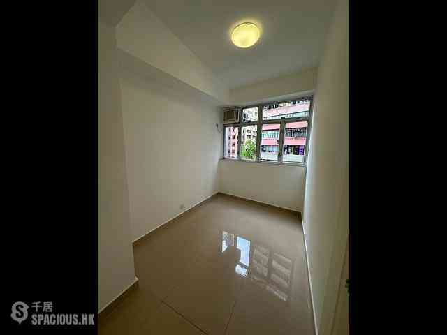 Wan Chai - Tak Wah Mansion 06
