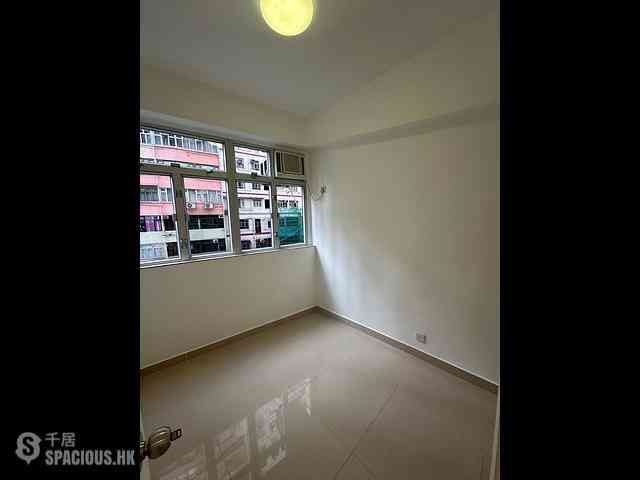 Wan Chai - Tak Wah Mansion 08