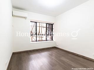Mid Levels Central - Elegant Terrace 05
