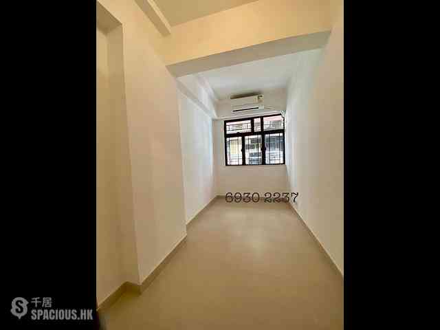 Sheung Wan - Kai Wah Building 06