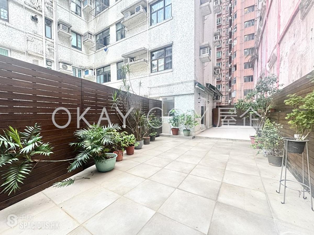 Sai Ying Pun - Ka Fu Building 01