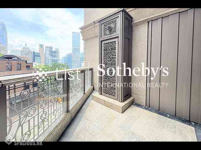 Mid Levels Central - 3, MacDonnell Road 01