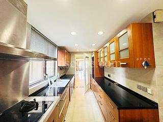 Mid Levels West - Savoy Court 13