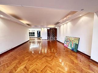 Mid Levels West - Savoy Court 02