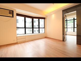 Mid Levels Central - Vantage Park Block 2 02