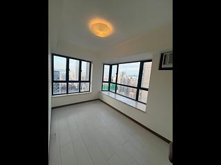 Mid Levels Central - Vantage Park 06