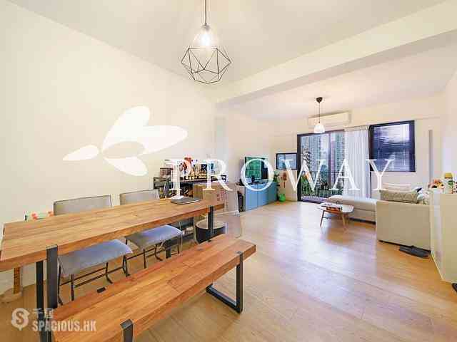 Mid Levels East - Camelot Heights 01