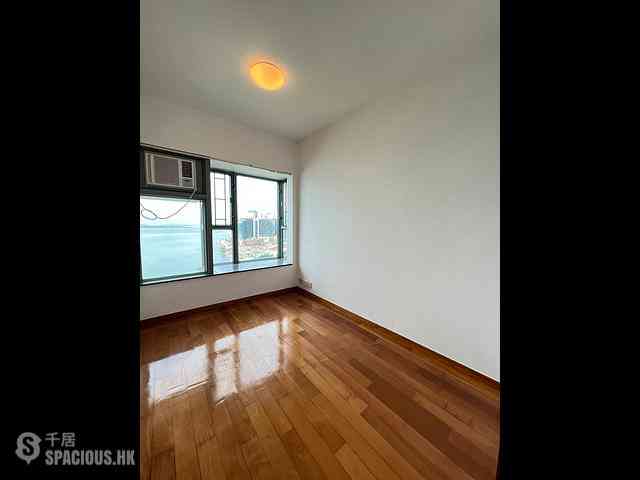 Tung Chung - Seaview Crescent 06