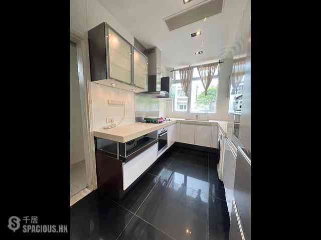 Tung Chung - Coastal Skyline Phase 2 Le Bleu 07